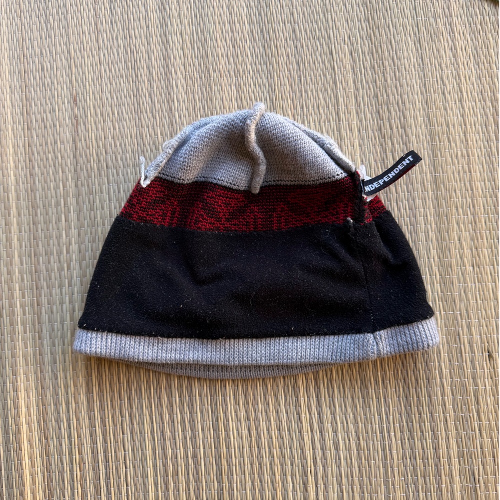 independent trucks iron cross fleece lined Beenie - Picture 4 of 4